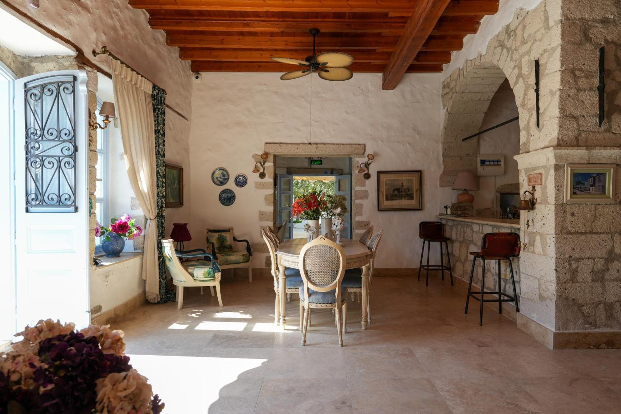 Alacati Tas Otel Zewnętrze zdjęcie